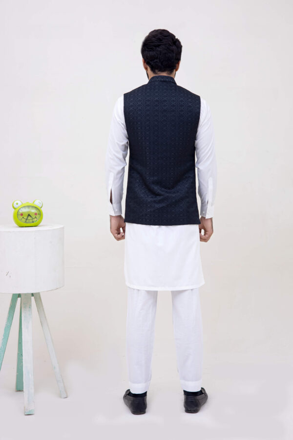 Men Stylish Waistcoat - Image 3
