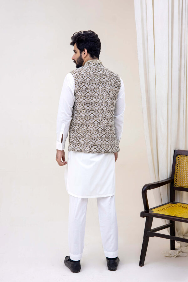 Men Stylish Waistcoat - Image 3