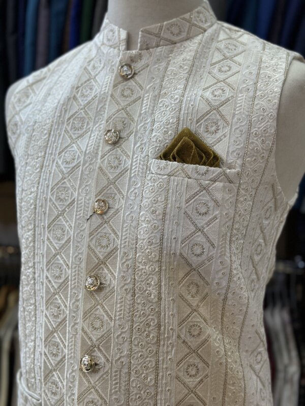 Masoori Waistcoat Off-White Color - Image 3